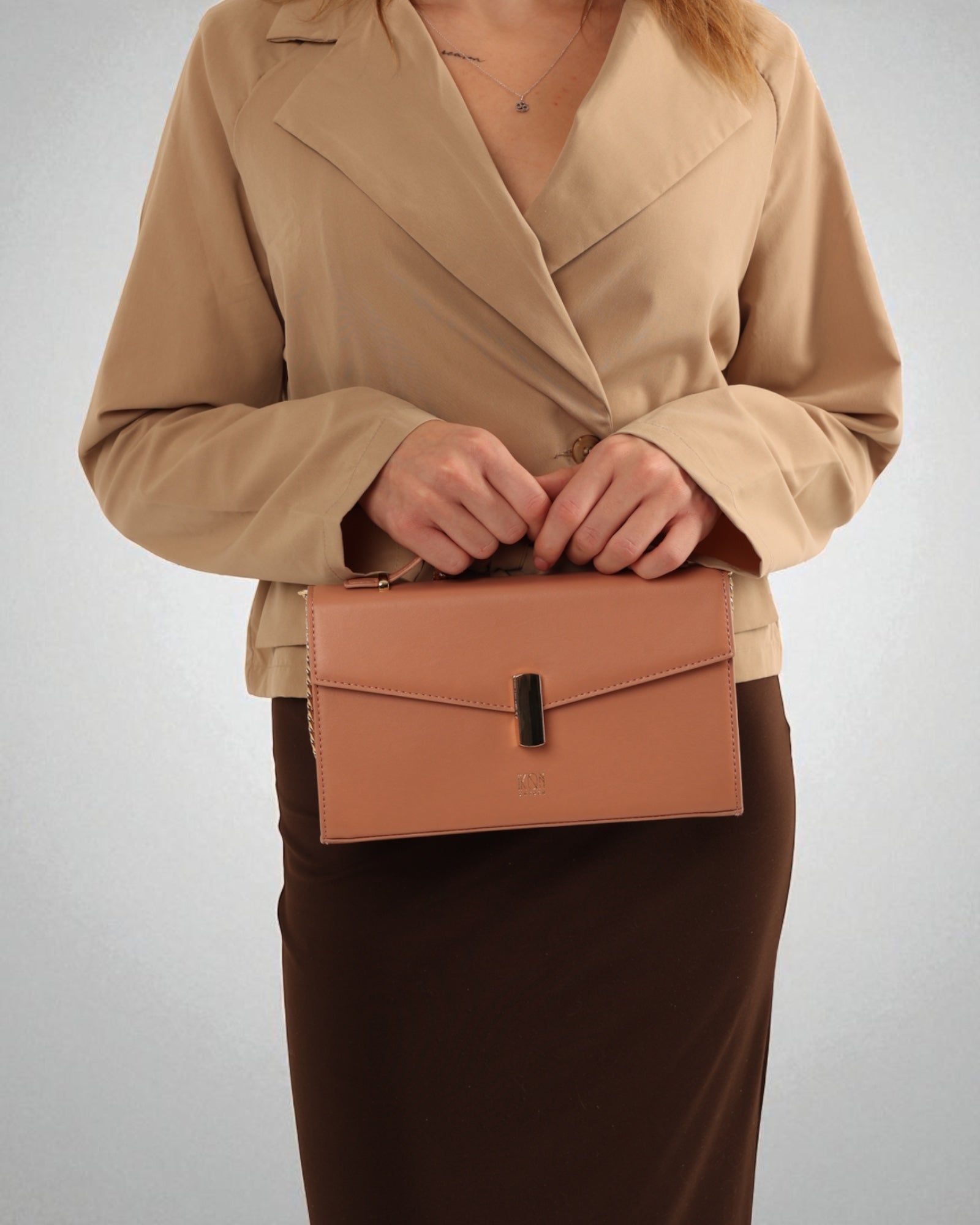 Desert Rose handbag with gold chain 