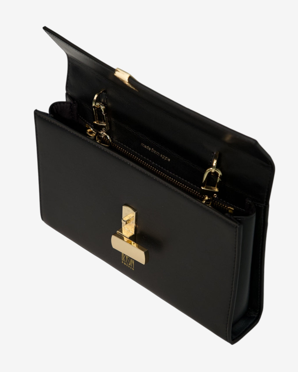 Black handbag with gold chain 