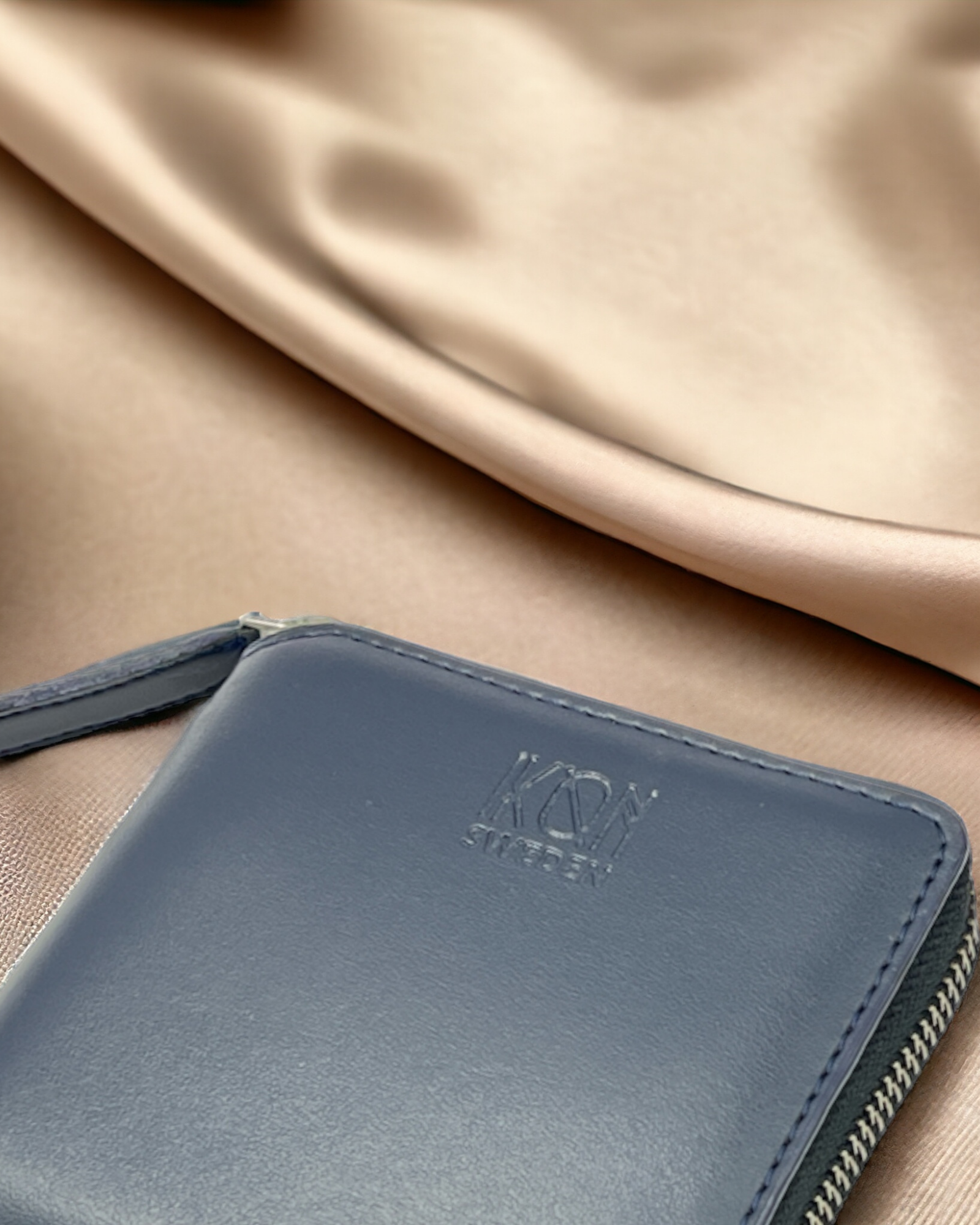 Coastal Blue Small zip wallet