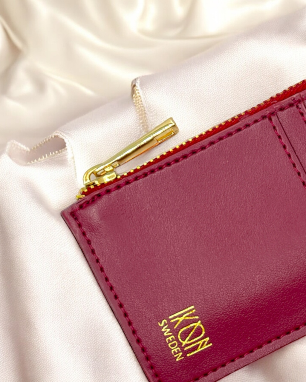 Wine Red Zipper card holder